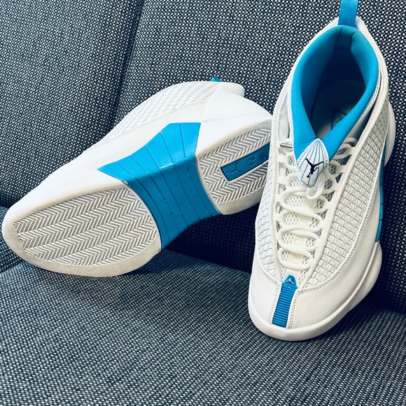 Air Jordan 15 OG - Picture 6 of 7